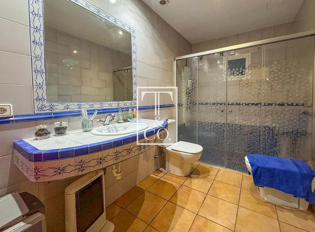 Bagni - Mallorcan-Style Flat with Terrace in Sa Cabaneta