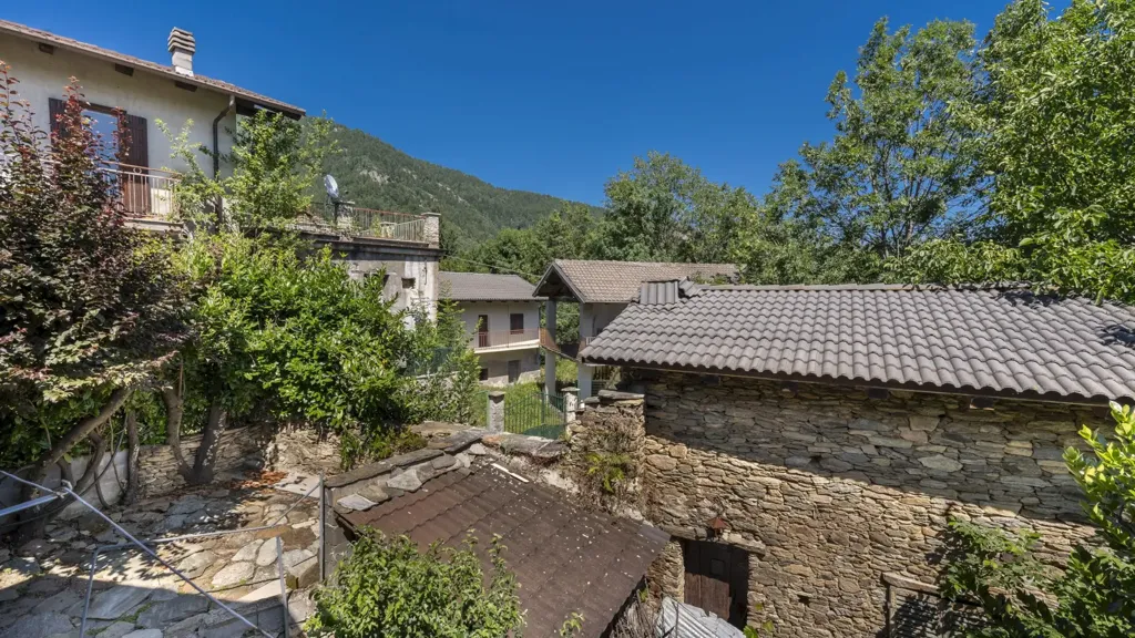 Extérieur - Rustic Cottage with Woodland View in Roccabruna
