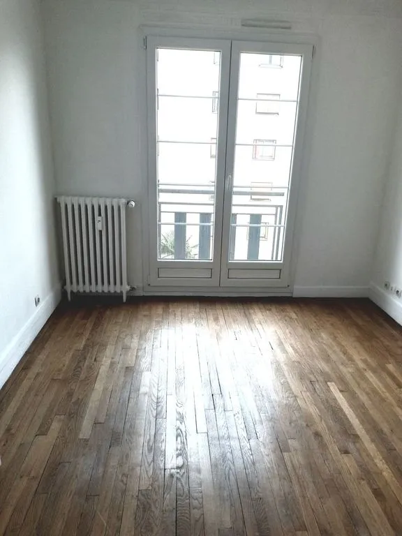 Pièces - Appartement de Luxe avec Hauteur sous Plafond à Belleville
