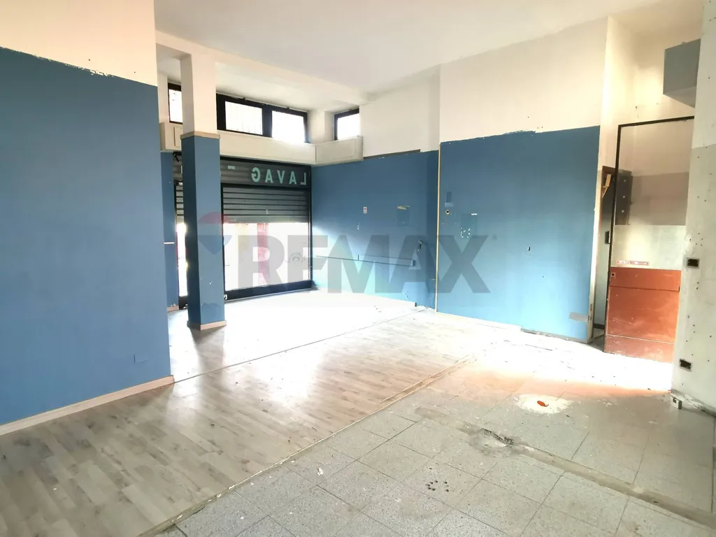 Pièces - Office Space near Autostrada, Busto Arsizio