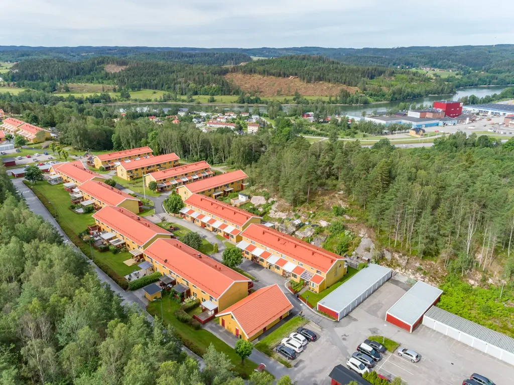 Õhuvaade - Apartment with Garden in Bigården