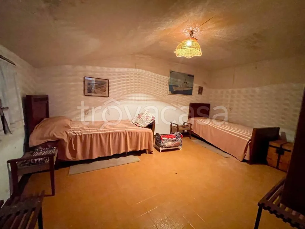 Chambres - Restoration-Ready House with Panoramic View in Murazzano
