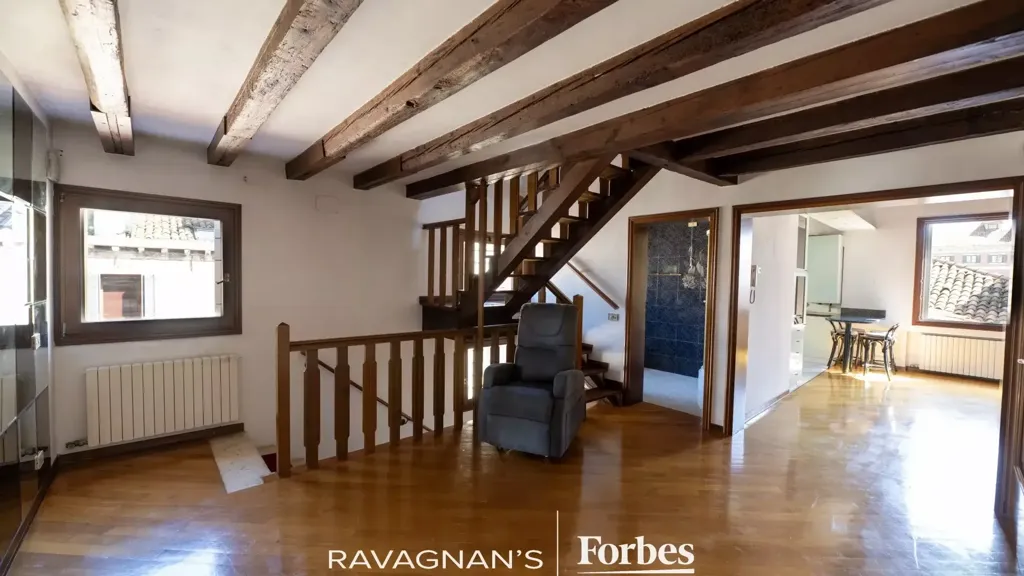 Pièces - Luxury Penthouse with Canal View in Venice