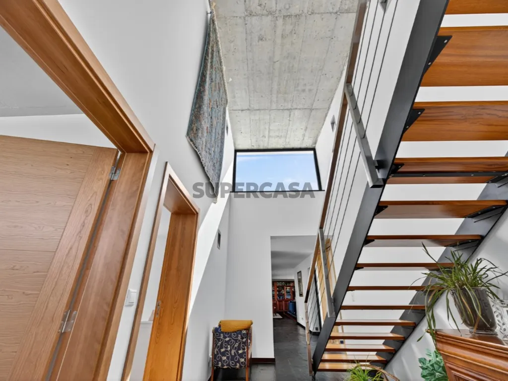 Zimmer - Modern Villa with Industrial Design in Assafora
