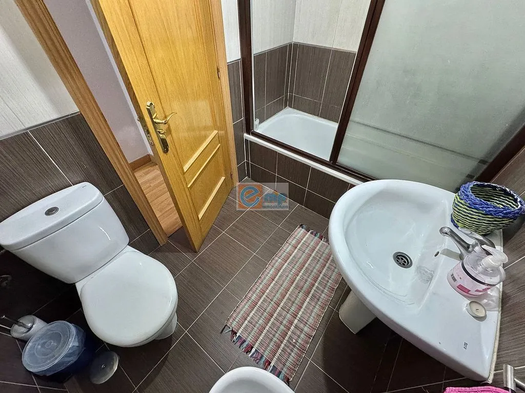 Vannitoad - Modern Flat with Balcony in Yuncler