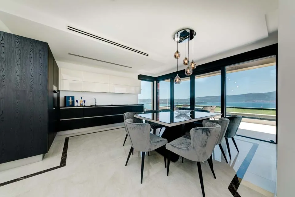 Salle à manger - Maison 5 chambres à Tivat