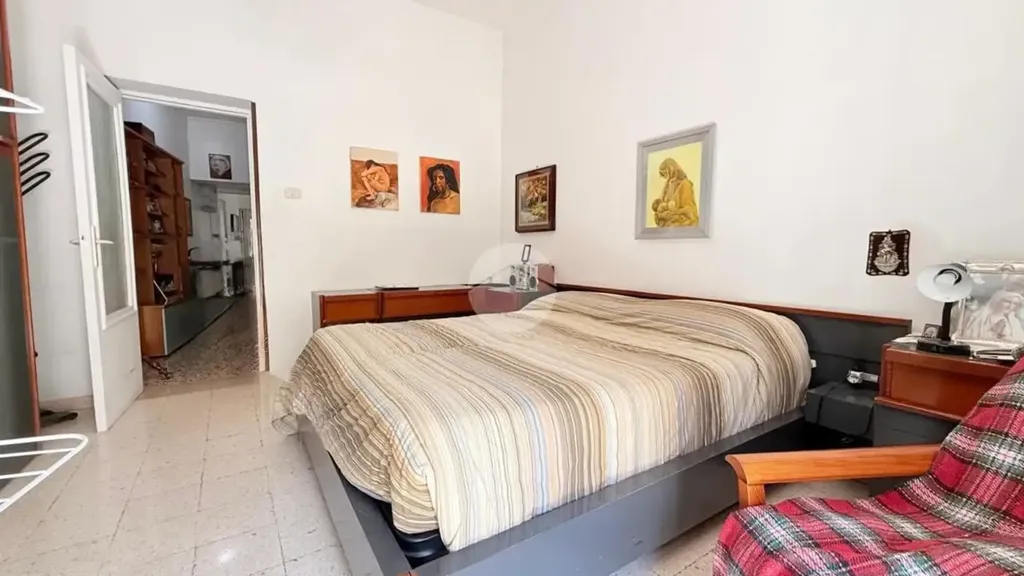 Chambres - Quadrilocale with Balcony in Santa Croce, Naples