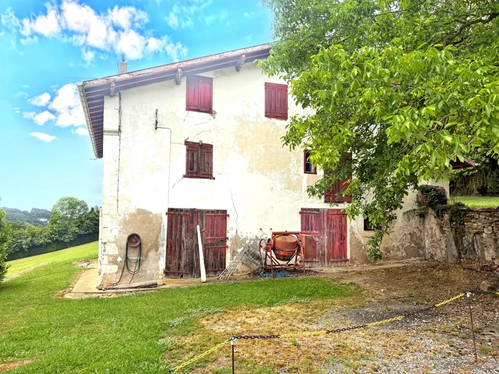 Esterno - Renovable House with Constructible Land in Rural Area