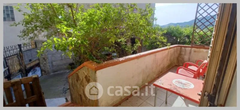 Terrass - Apartment with Balcony and Terrace in Arbus