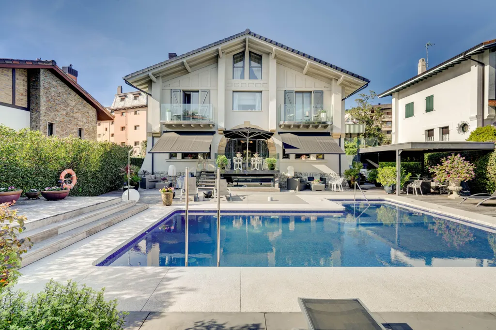 pool_area