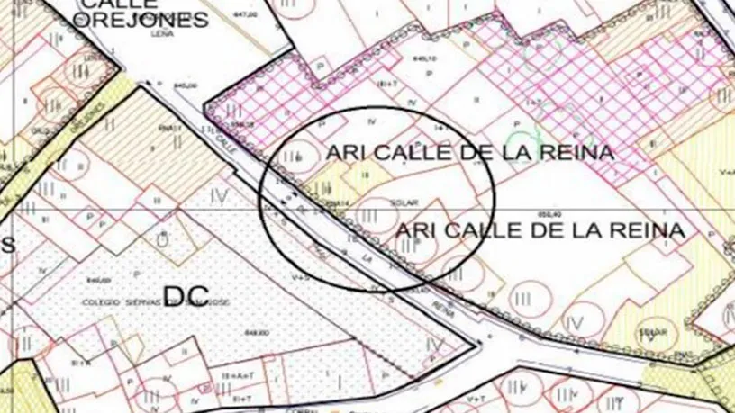 Historic Plot with Protected Facade in Zamora