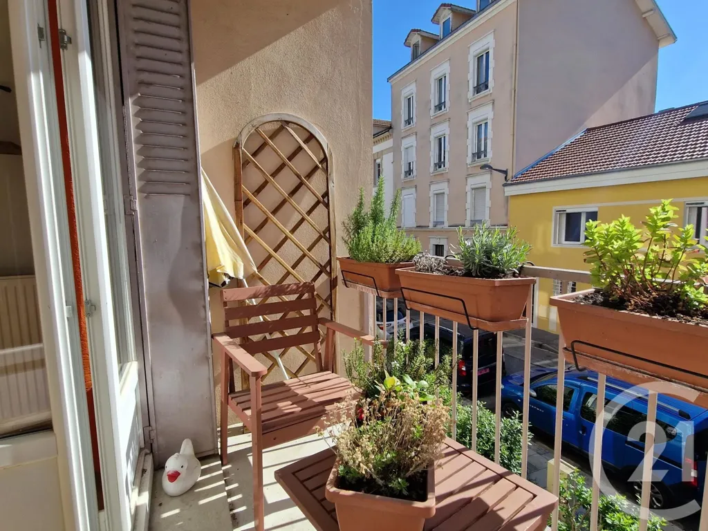 Rõdu - T3 Apartment with Balcony in Grenoble Centre