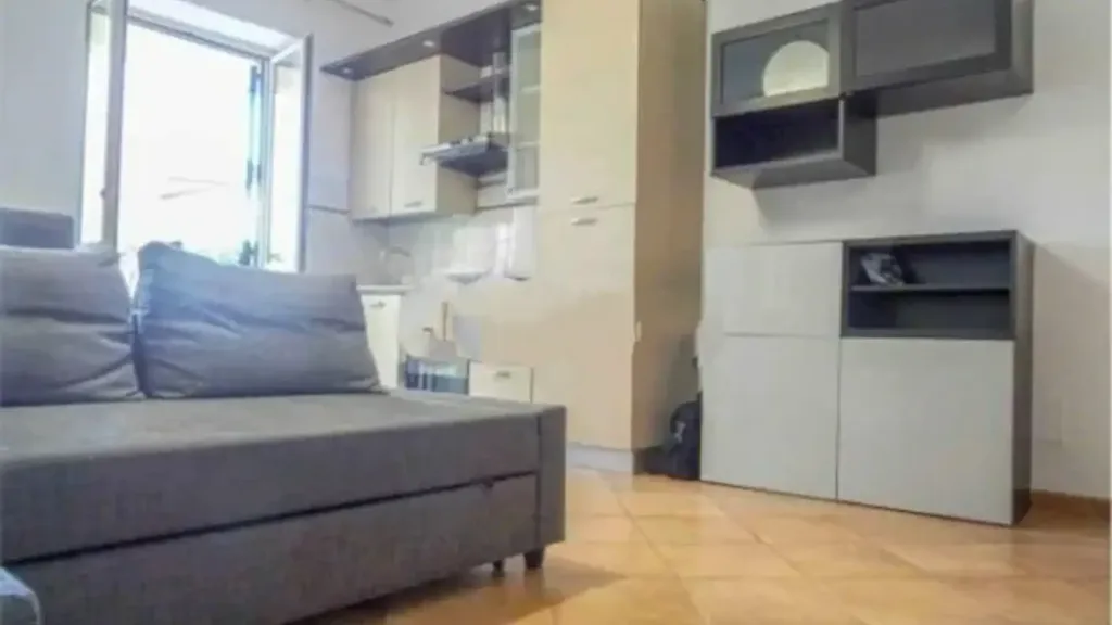 Séjour - Modernised Two-Bedroom Flat with Garden in Rome