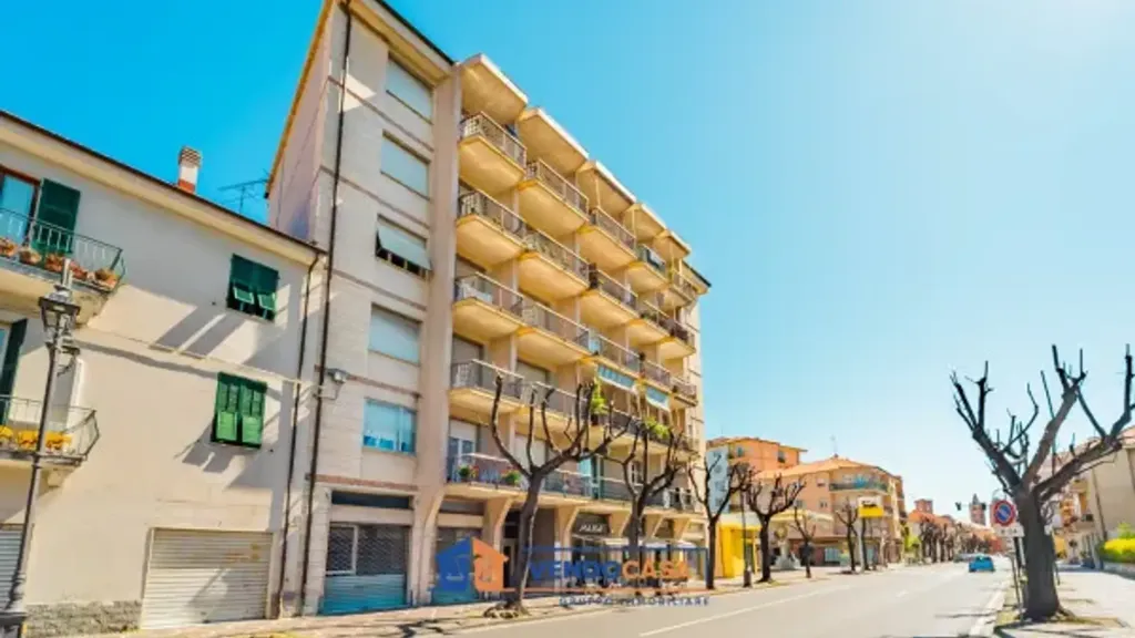 Extérieur - Apartment with Balcony in Albenga