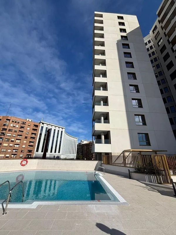 Piscina - Apartment with East-Facing Terrace in L'Eixample