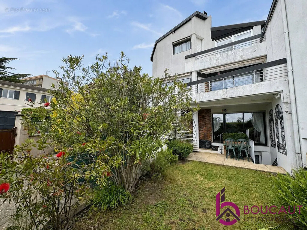 Garden - Modular House with South View in Le Plessis-Robinson