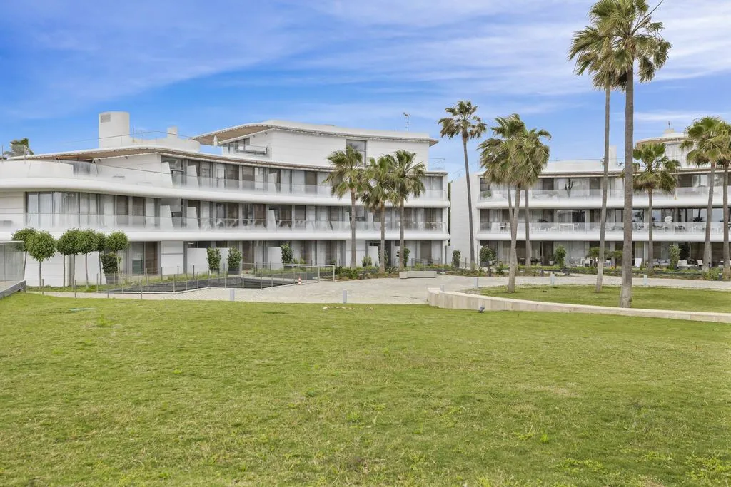 Jardin - Beachfront Luxury Apartment in Estepona