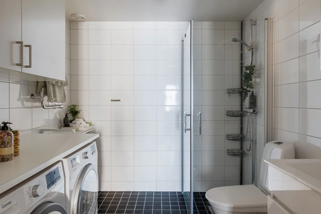 Bathrooms - Modern Flat with Balcony in Uppsala
