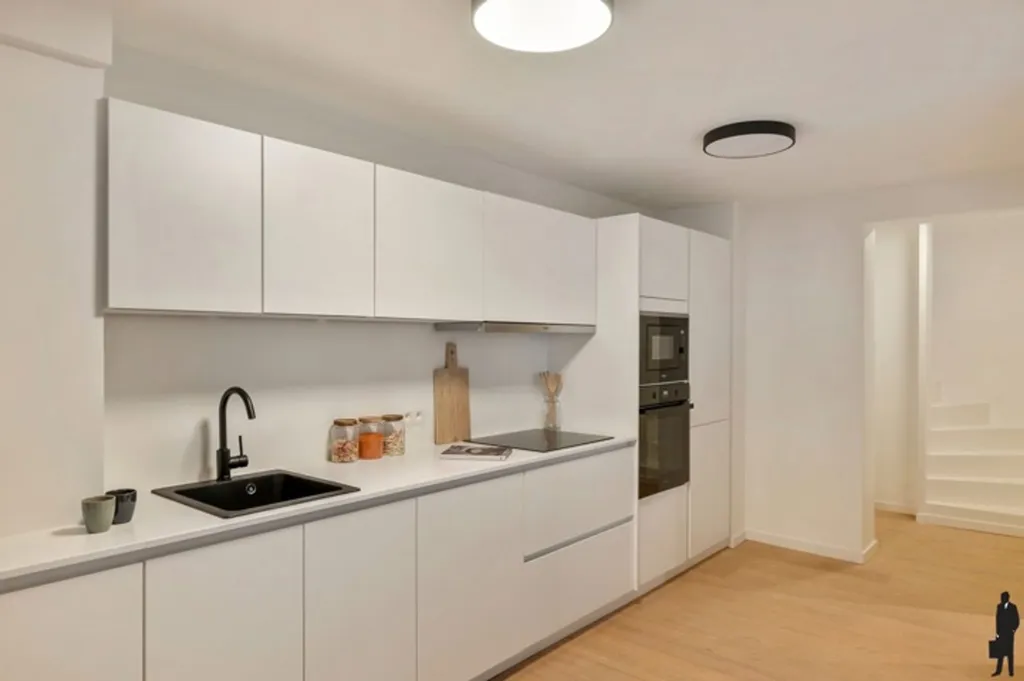 Köök - Renovated Duplex with Terrace in Antwerp