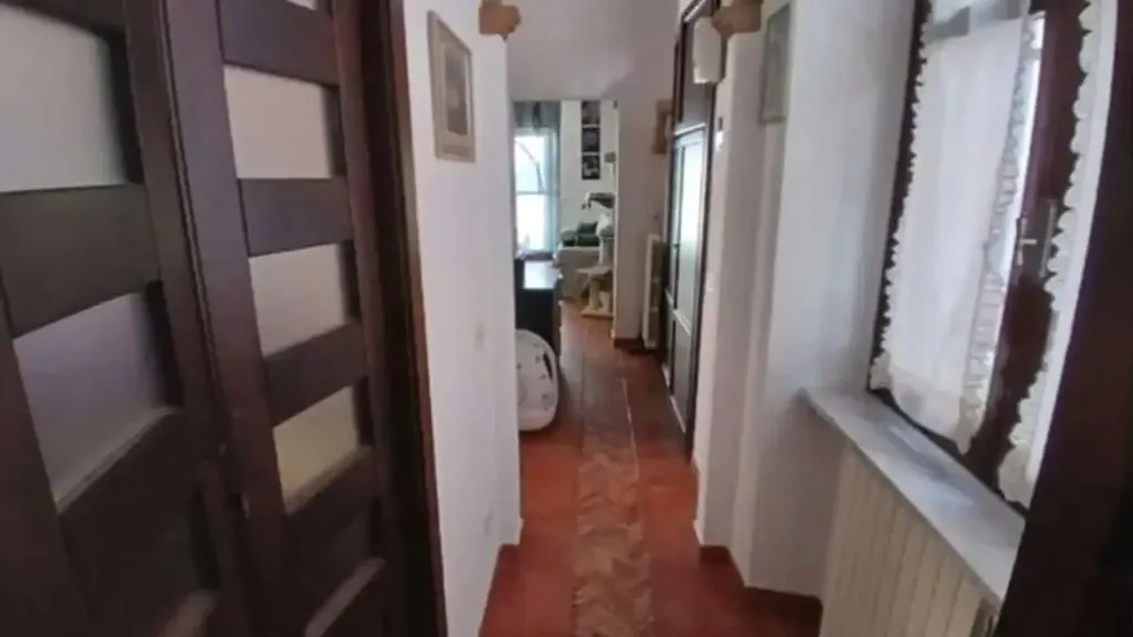 Hallway - 3-room house in IT