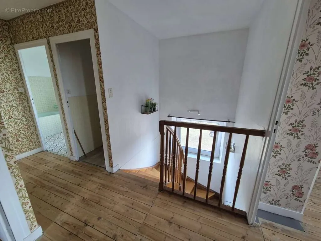 Pièces - Maison de Village en Pierre au Brignon