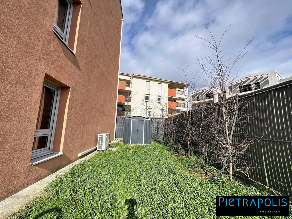 Jardín - Garden Apartment with Terrace in Pierre-Bénite