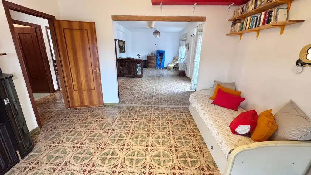 Elutuba - 3-Bedroom Apartment with Balcony in Palermo