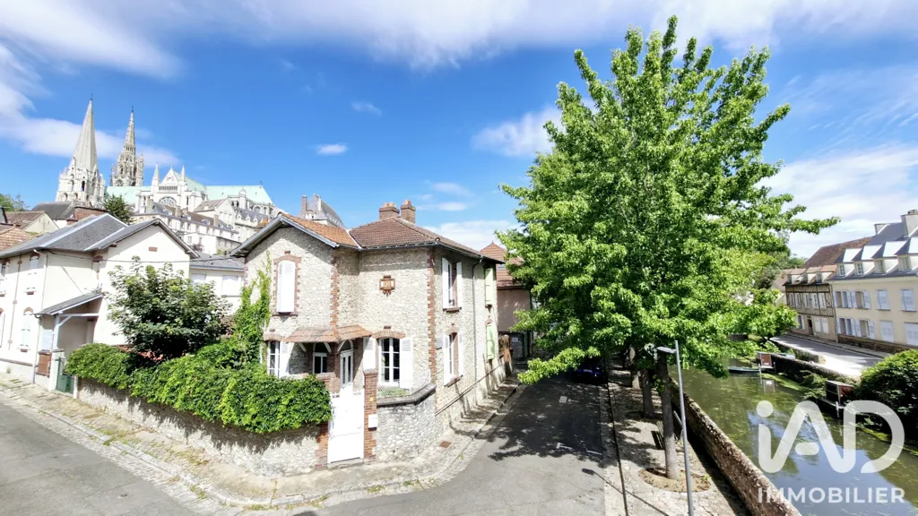 Esterno - Apartment with Cathedral View in Chartres