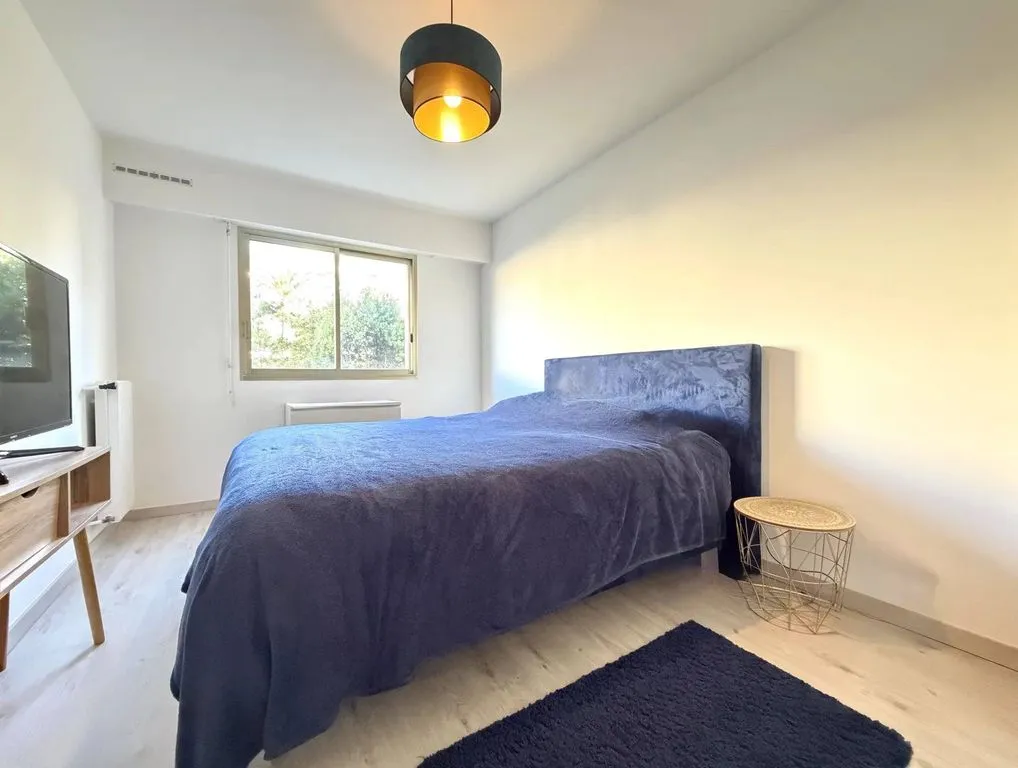 Chambres - Appartement Luxueux avec Vue Mer à Nice