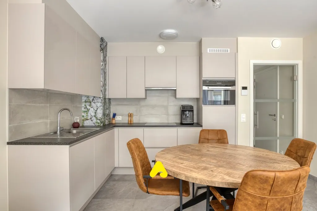 Salle à manger - Appartement avec Terrasse au Cœur de Middelkerke
