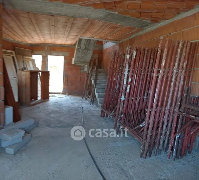 Rooms - Two-Level Apartment with Veranda in Torpè