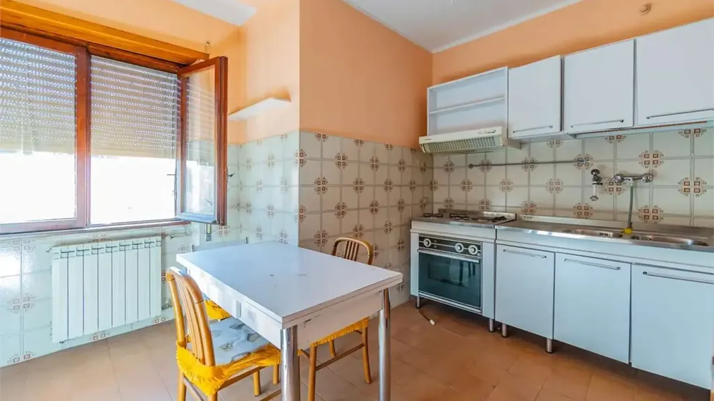 Köök - Spacious Apartment with Balconies in Tivoli