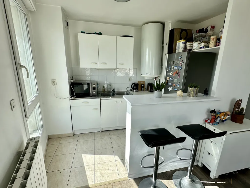 Köök - Bright 2-Bed Flat with Terrace in Créteil