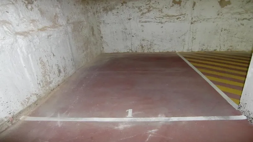 Garage - Parking Space in Residential Cornellà de Llobregat