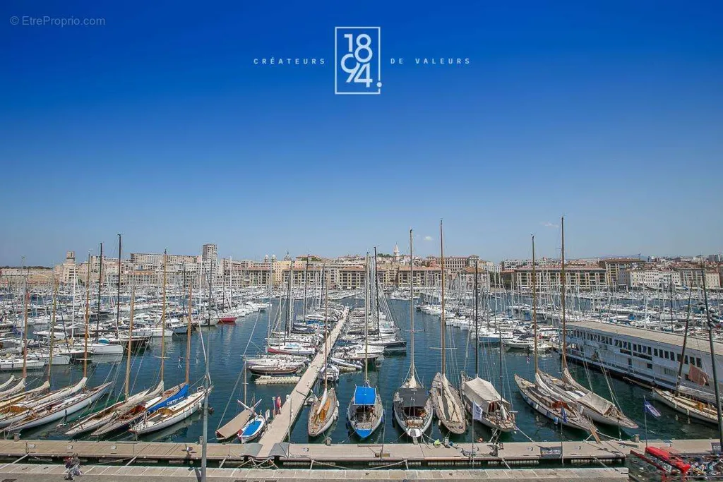 Duplex with Vieux Port View in Marseille