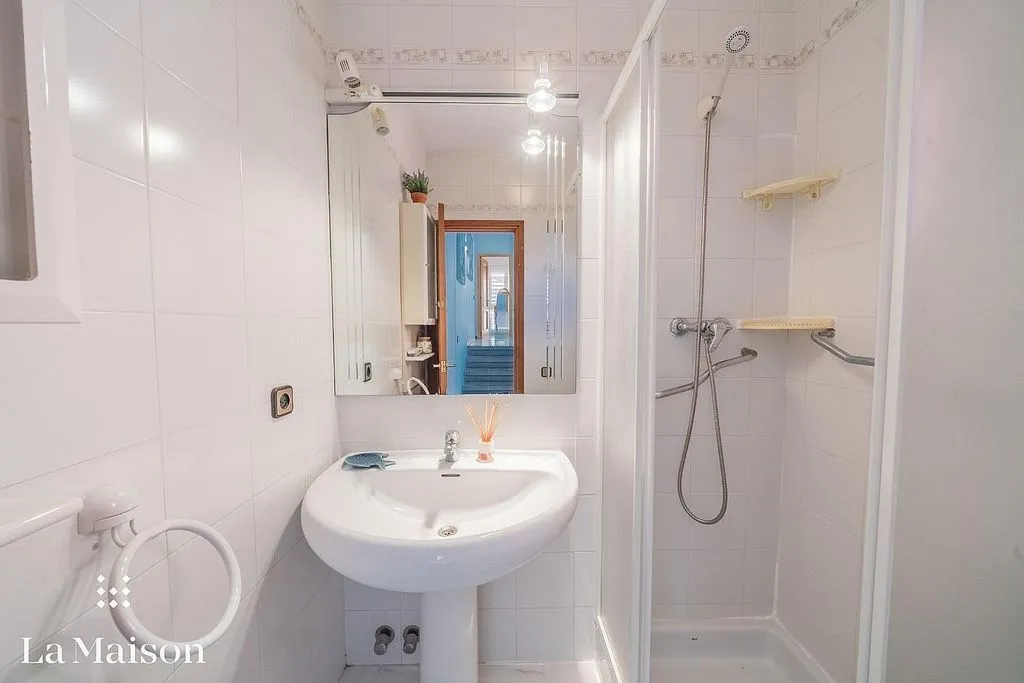 Bathrooms - Luxury House with Pool in Arenys de Munt
