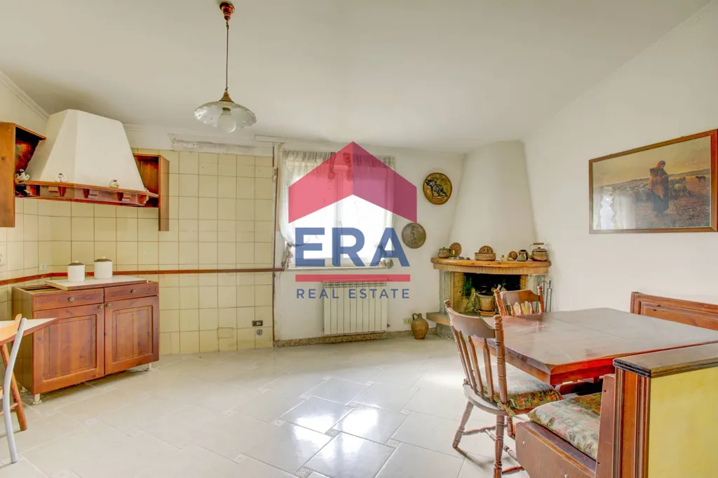 Cuisine - Villa with 4.5-Hectare Park in Ardea