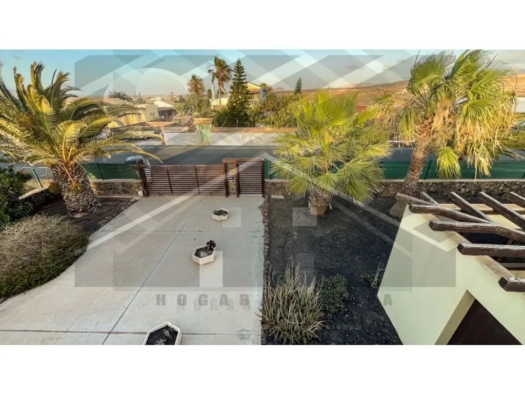 Välivaade - Luxury Villa with Dual Pools in Lajares