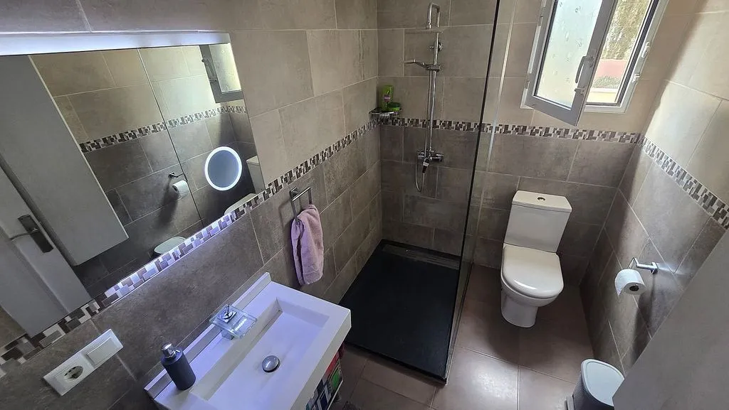 Salles de bain - Chalet with Pool and Terrace in Sax