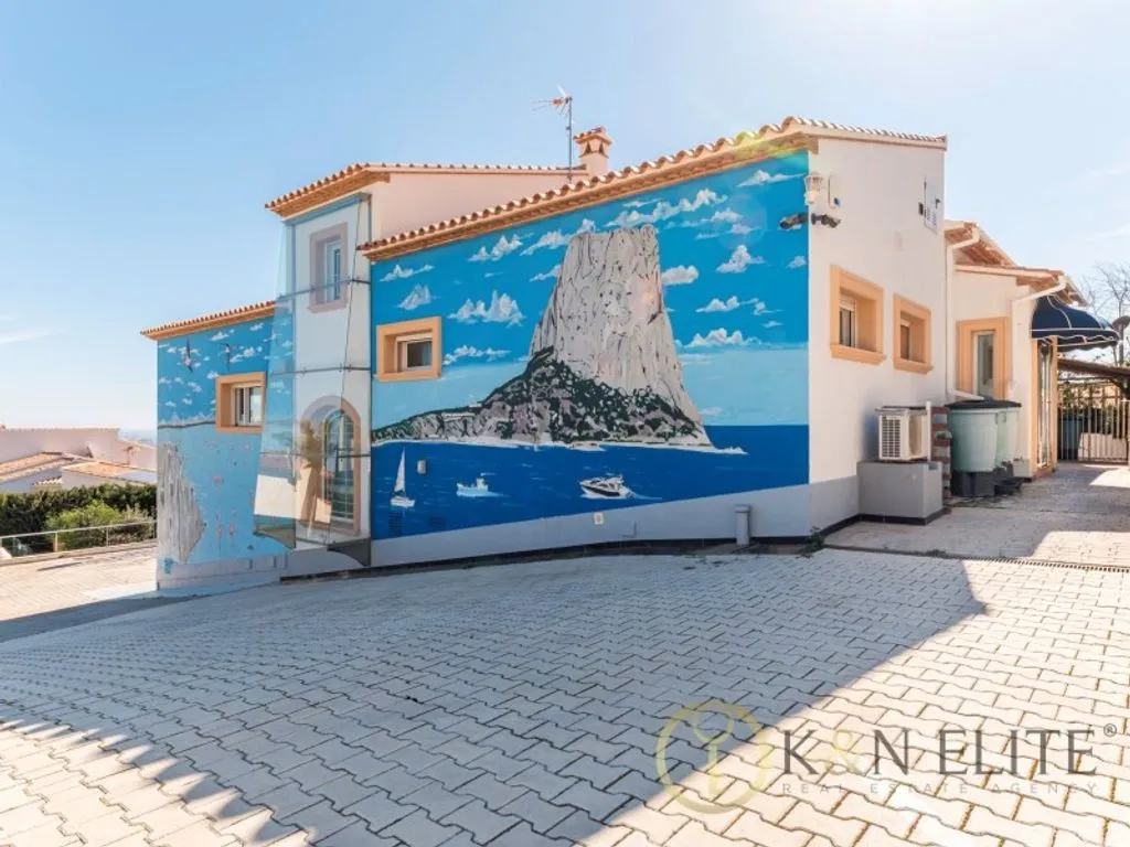 Exterior - Luxury Villa with Sea Views in Calpe