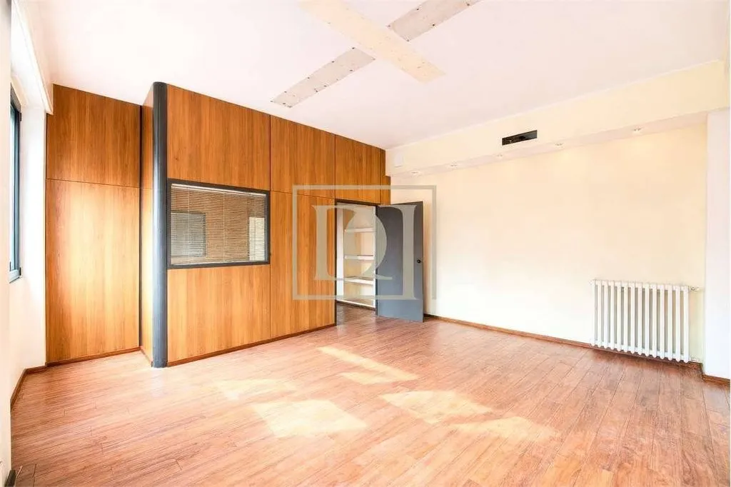 Pièces - Two-Level Office in Central Milan