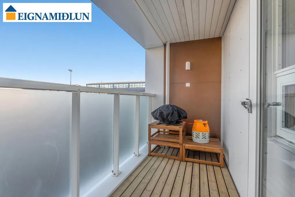 Balcone - Two-Bedroom Apartment with Customised Features in Reykjavik