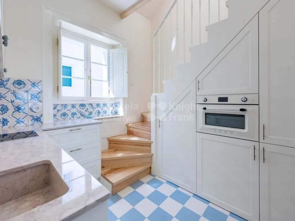 Köök - Refurbished Triplex Flat in Monte Estoril, Cascais