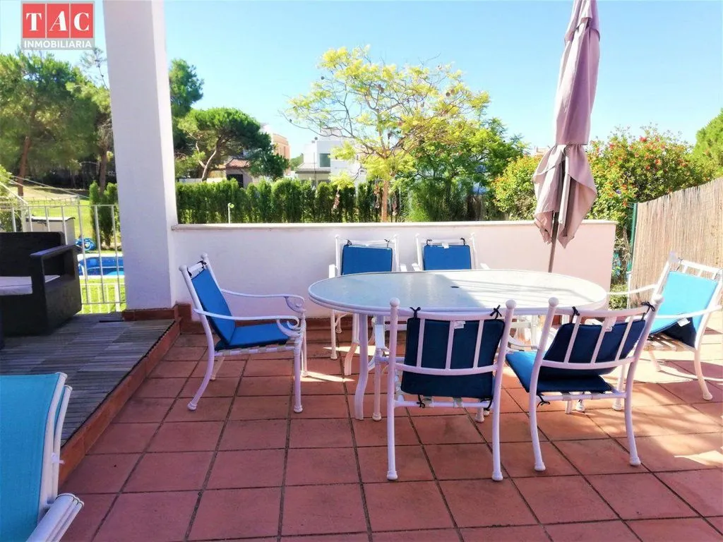 Terrasse - Luxury Semidetached House with Pool in Isla Cristina