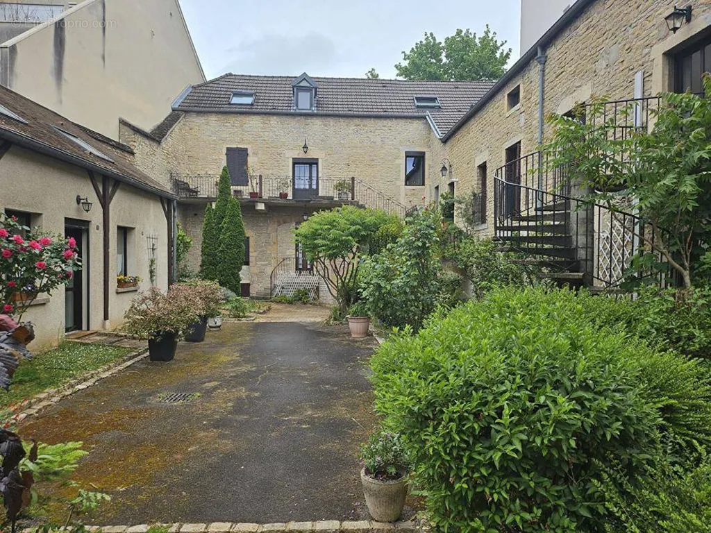 Jardin - Appartement T2 avec Jardin à Dijon
