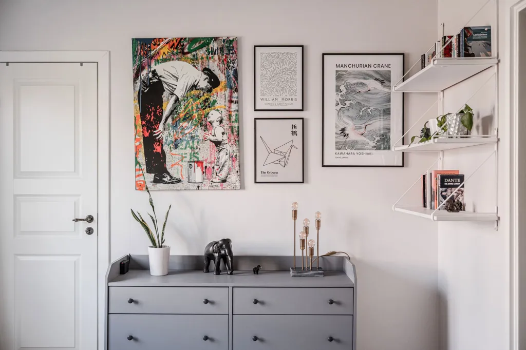Studio - Charming Through-Flat with South-West Balcony in Luthagen
