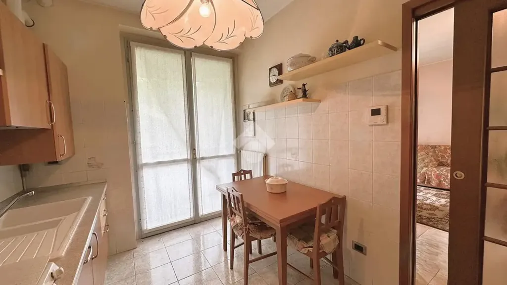 Salle à manger - Spacious Apartment with Balcony in Vimercate