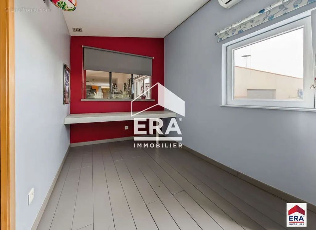 hallway_entrance