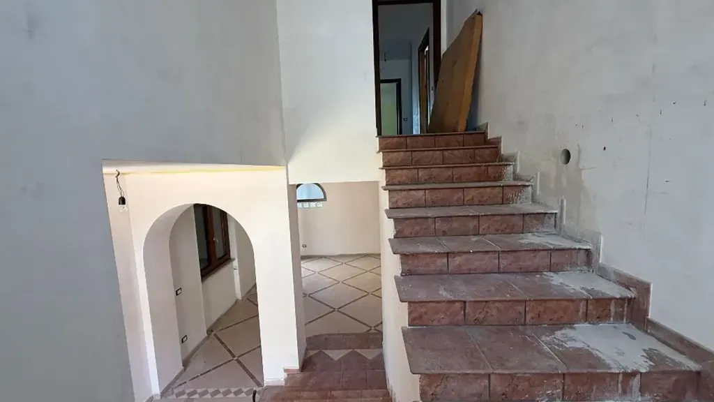 Pièces - Bifamiliar Villa with Garden in Laurignano