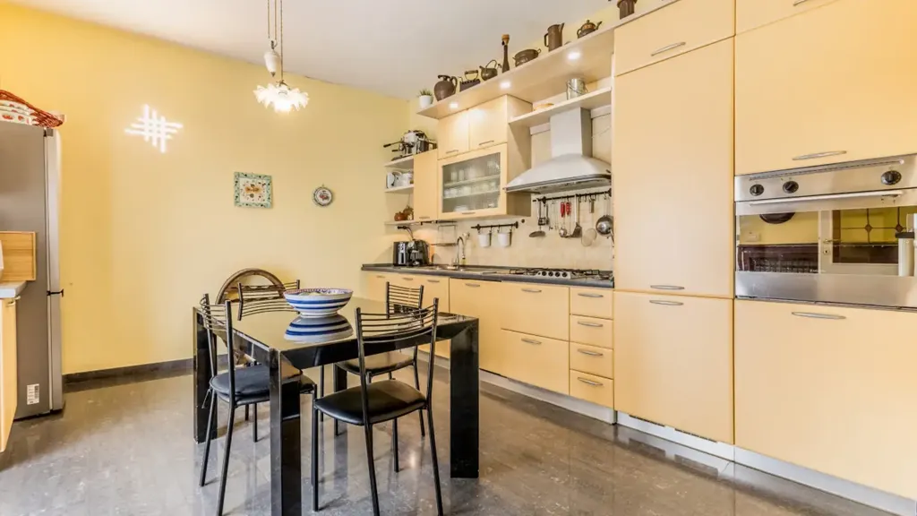 Cucina - Apartment with Balcony in Talenti, Rome